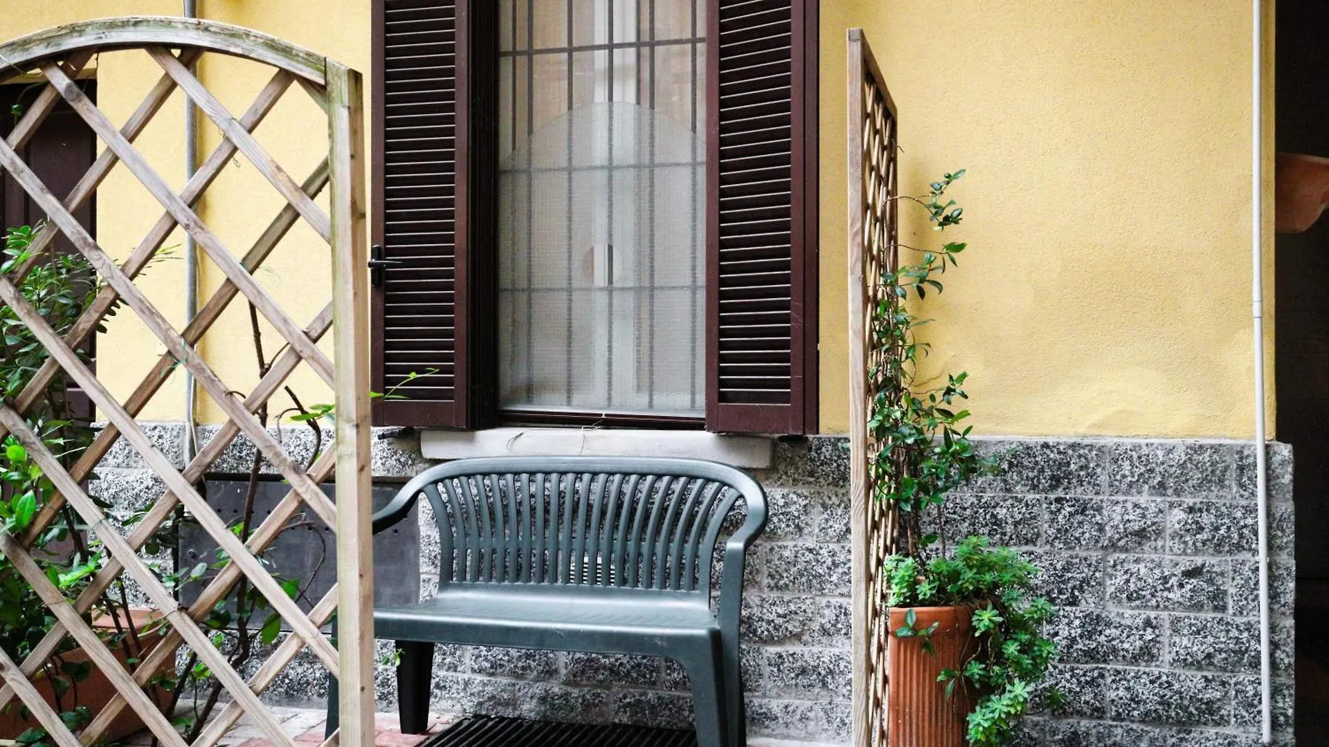 Via Watt Apartment Milan