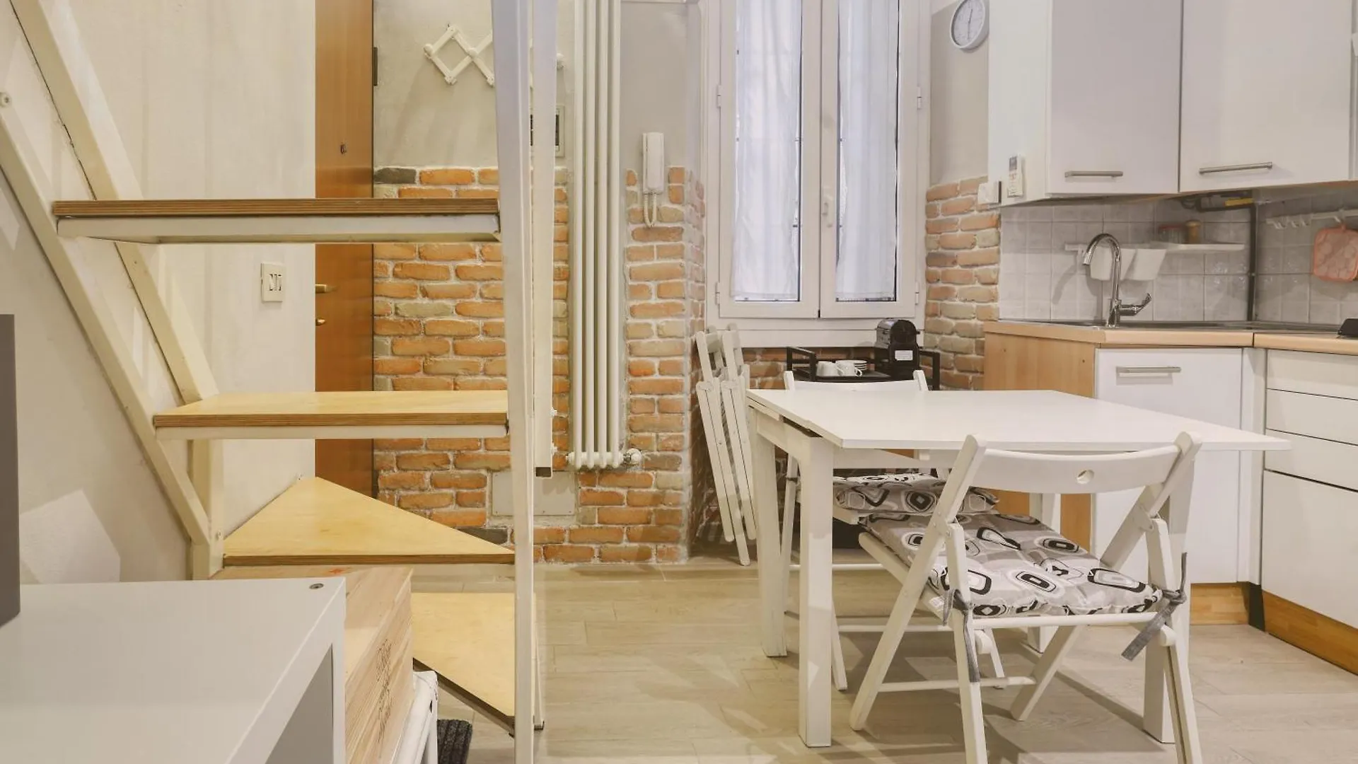 Via Watt Apartment Milan